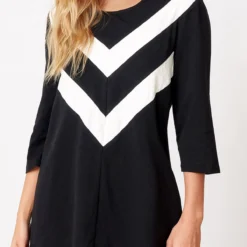 Chevron Print 3/4 Sleeve Round Neck T Shirt