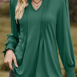 Long Sleeve Tuck Stitch Green Split Neck Blouse